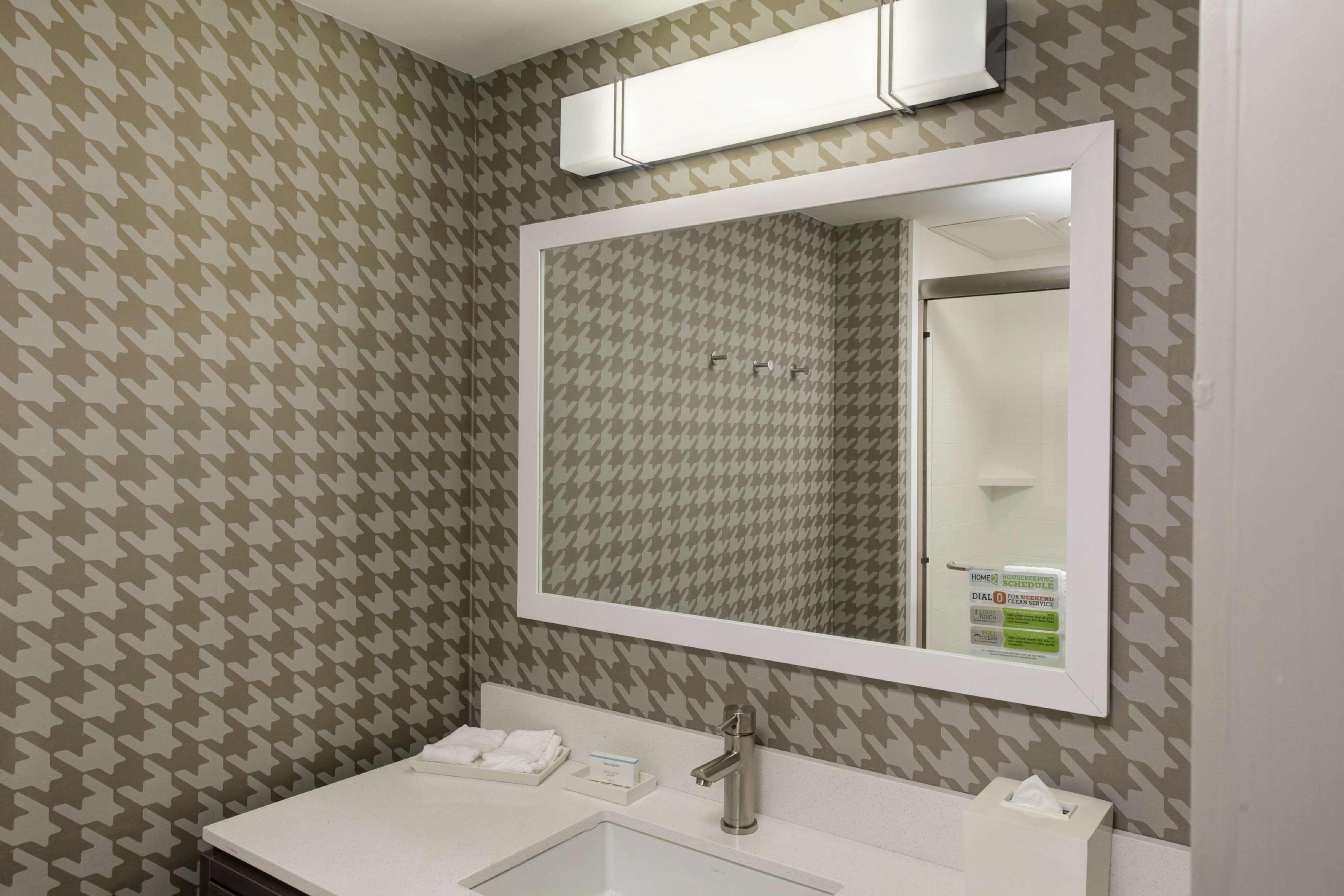 Home2 Suites By Hilton Louisville Airport Expo Center Extérieur photo