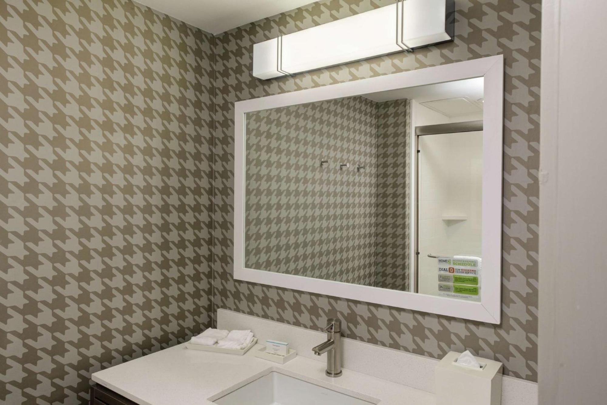 Home2 Suites By Hilton Louisville Airport Expo Center Extérieur photo